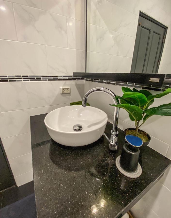 Lanta Sunshine Residence Apt 4 Two Bed Apartment With Ac And Work Space Ko Lanta Zewnętrze zdjęcie
