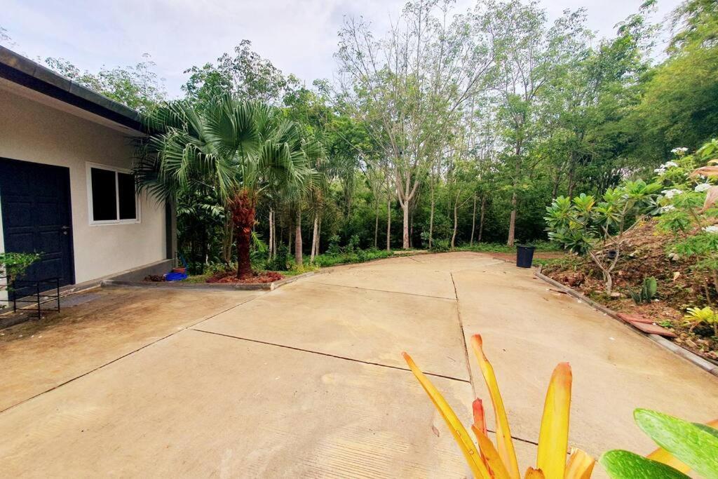 Lanta Sunshine Residence Apt 4 Two Bed Apartment With Ac And Work Space Ko Lanta Zewnętrze zdjęcie